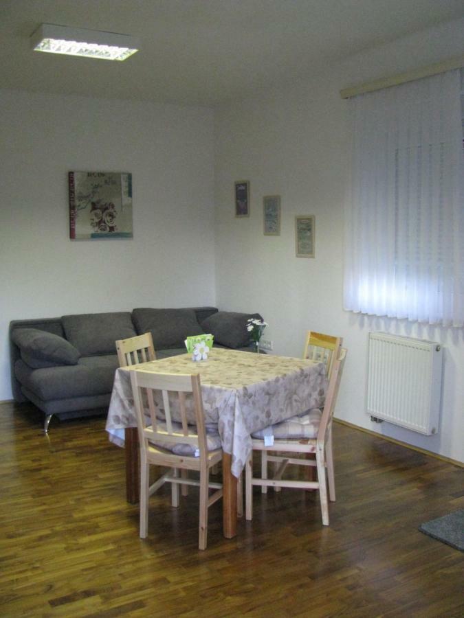Hisa Marjetica Maribor Exterior foto